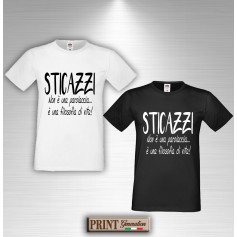T-Shirt STICAZZI è una filosofia di vita Maglietta Uomo Scritta Frase Divertente